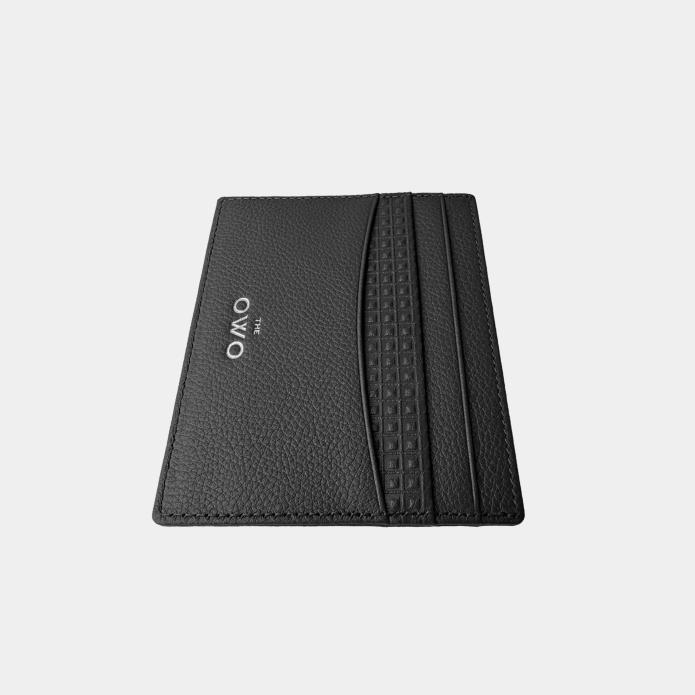 Leather flat card case with 4 card slots either side to hold credit cards and business cards
