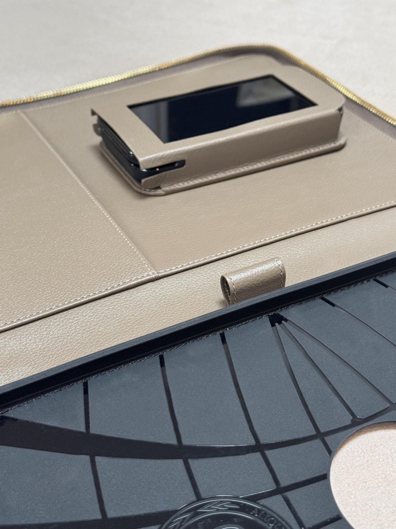 Bespoke 10.9 iPad case designed for hotels and reservations in luxurious leather